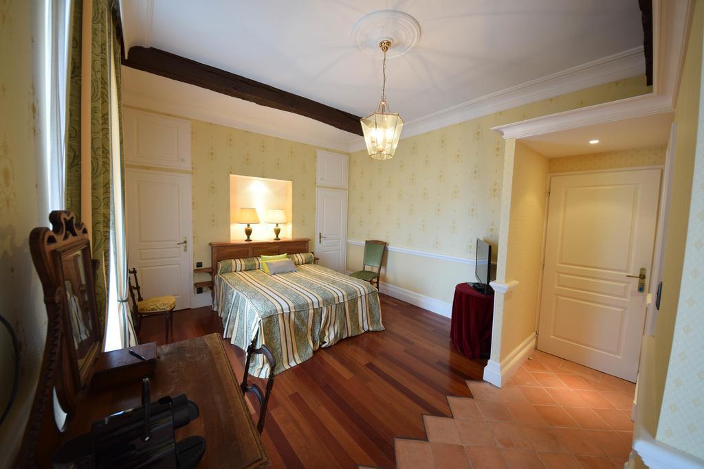 Domaine De La Rocque Bed & Breakfast Liorac-sur-Louyre Luaran gambar
