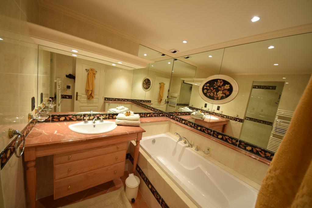 Domaine De La Rocque Bed & Breakfast Liorac-sur-Louyre Luaran gambar